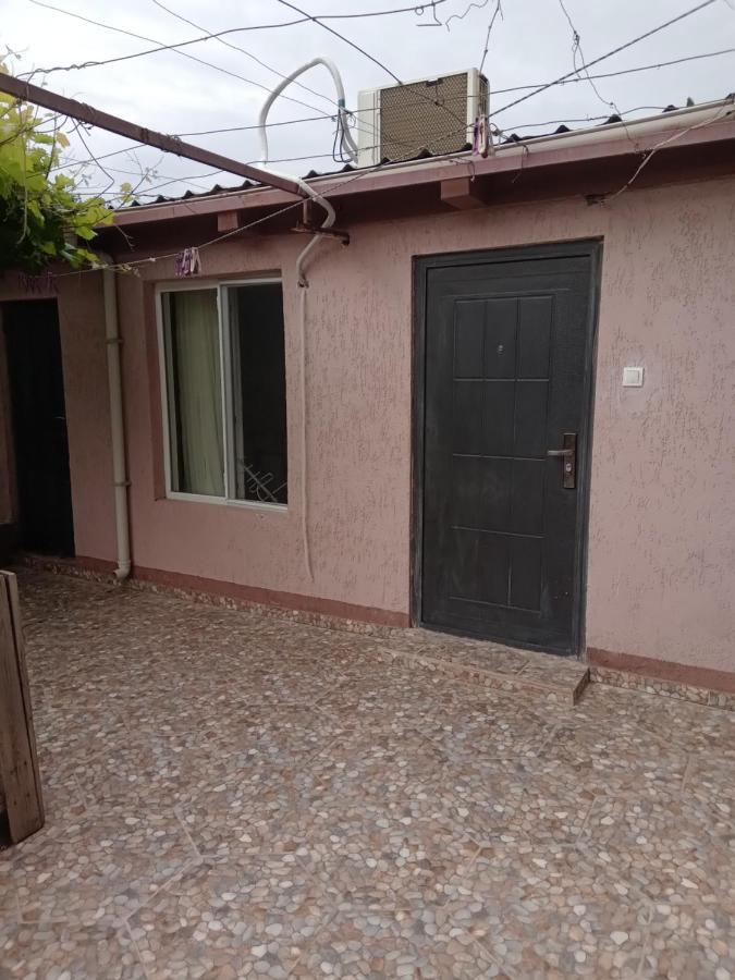 veranda m Tiflis Exterior foto