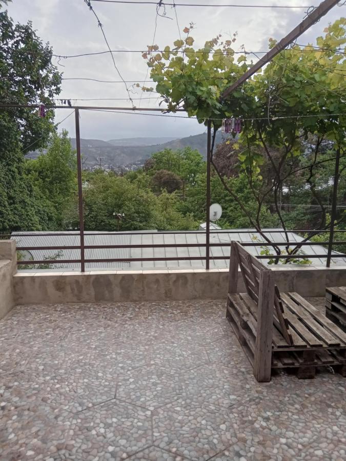 veranda m Tiflis Exterior foto